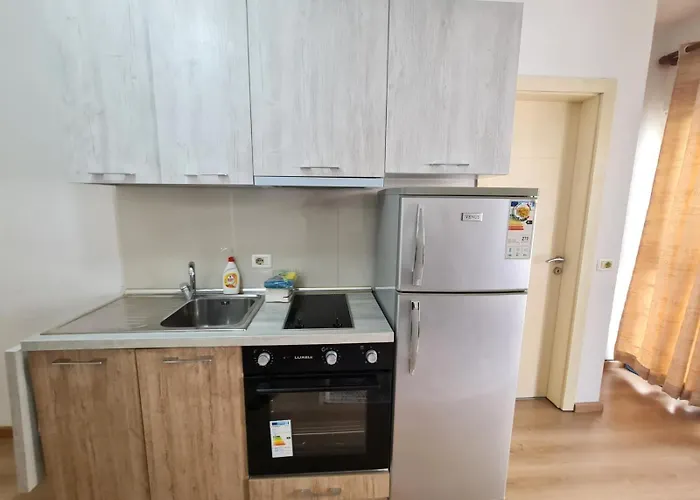 Apartament Albania 7 *